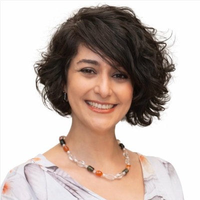 Dr. Golnar Khomami